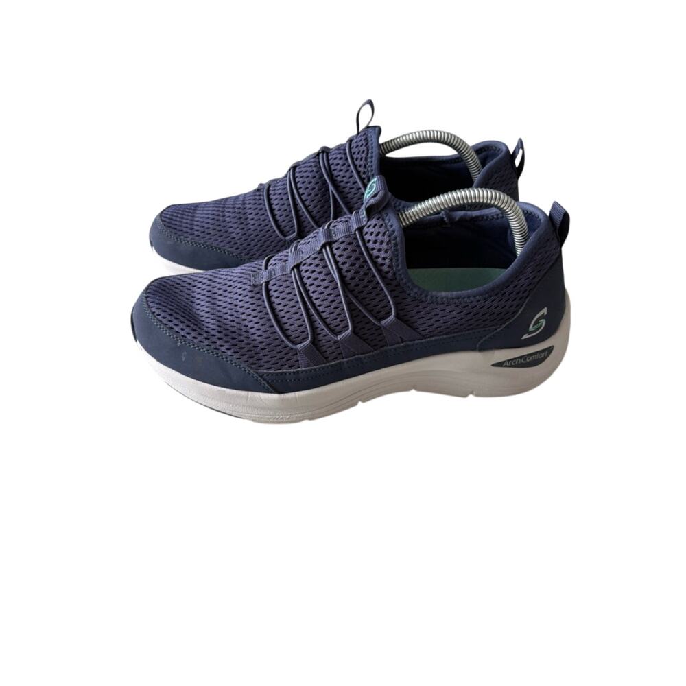 Skechers Navy and White Slip-On Mesh Comfort Sneakers womens size 11